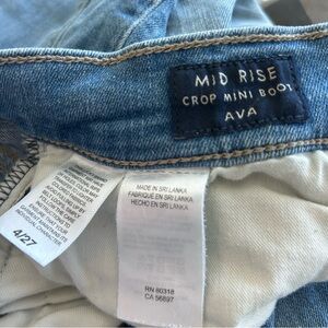 Lucky brand Ava woman’s jeans mid rise crop mini boot size 4/27.